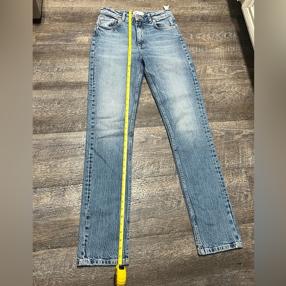 Zara Classic Blue Denim Jeans - Picture 15 of 15